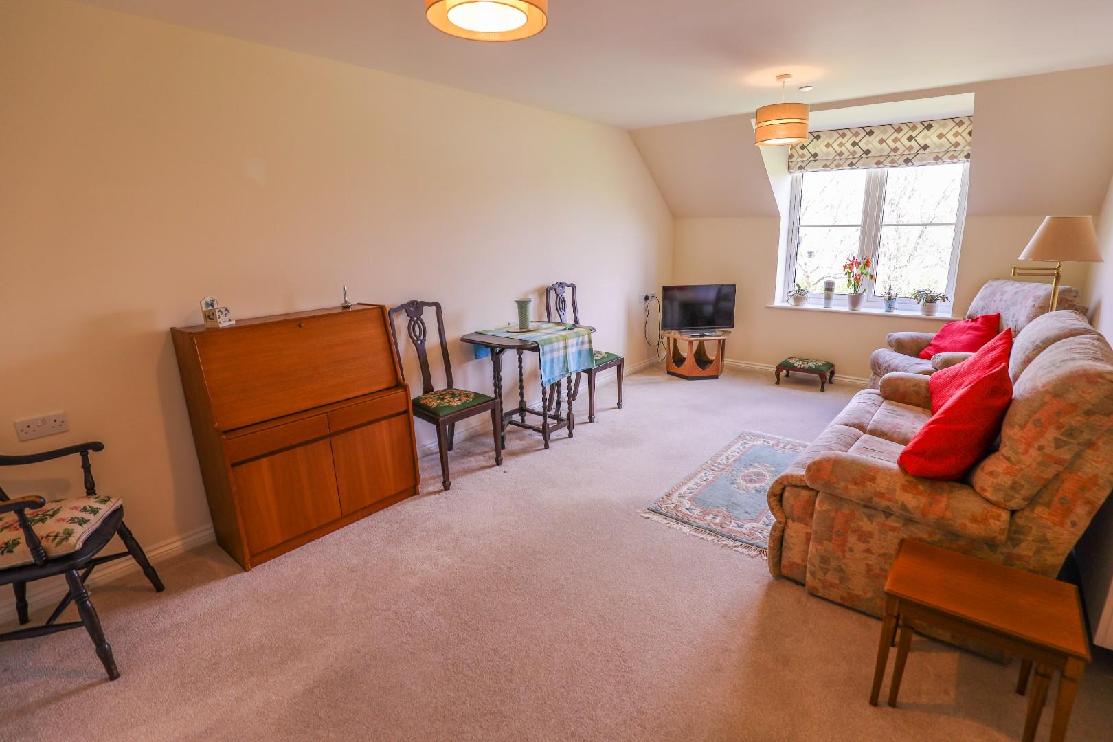 31 De Clare Lodge, Westgate, Cowbridge, Vale Of Glamorgan, CF71 7FR